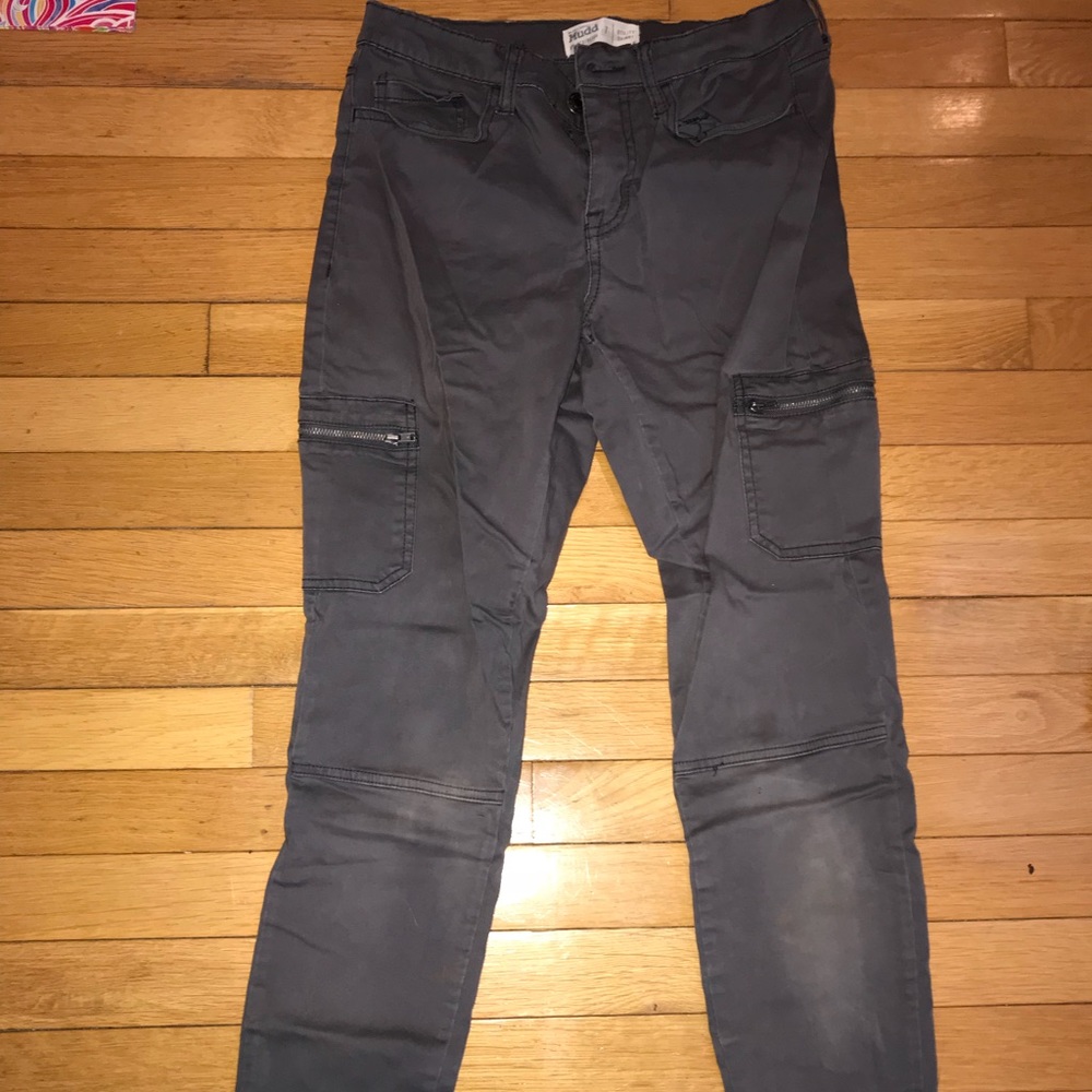 Gray cargo type jeans